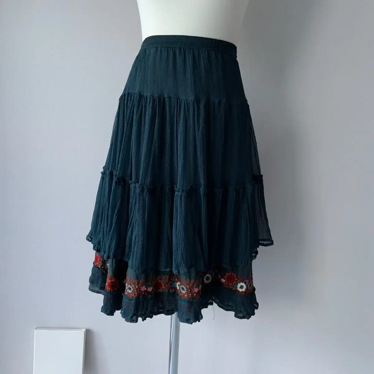 ★ MISEKI SEOUL★ Side pleats gathered midi skirt BLACK MSK MUSINSA | MISEKI SEOUL Side pleats gathered midi skirt BLACK