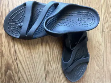 Crocs 블랙 샌들 W 6