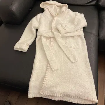 젤라또피케 가운