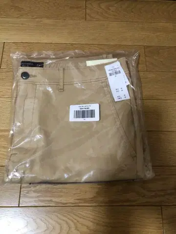 미사용 새상품 Abercrombie & Fitch 베이지 숏팬츠
