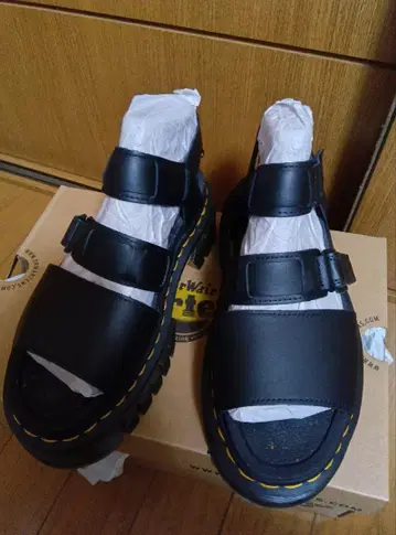 Dr. Martens 블랙 스포츠 샌들