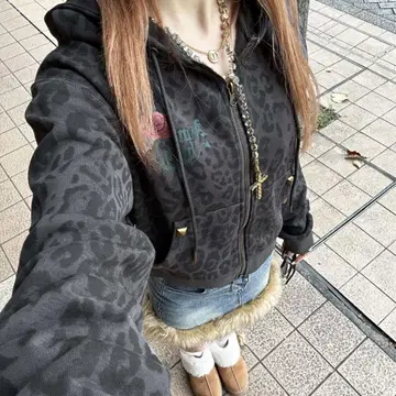 sedacle girl 후드티