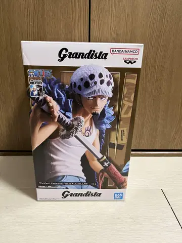 Grandista 트라팔가 로우 피규어