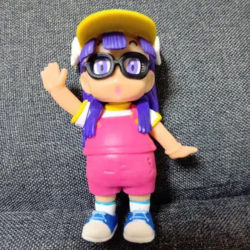 Dr. 슬럼프 아라레짱 피규어