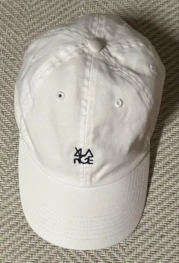 화이트 야구 모자 자수 로고