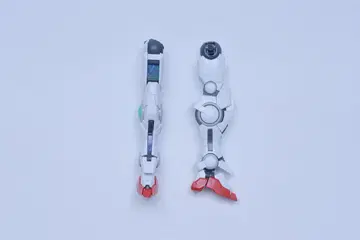 RG 건담 엑시아 양쪽 다리