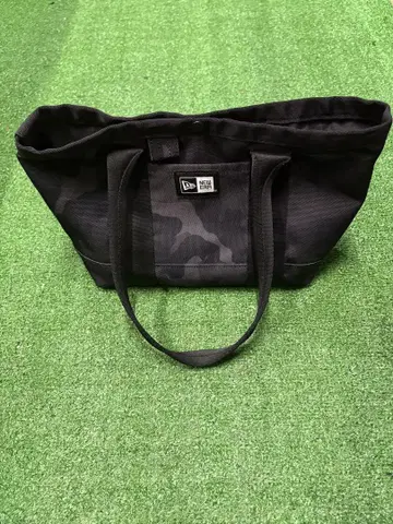 뉴에라 블랙 카모플라쥬 토트백