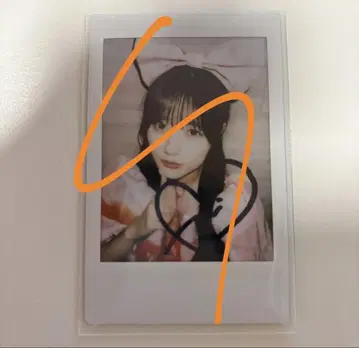 카와모토 에루 K 아레나 의상 폴라로이드