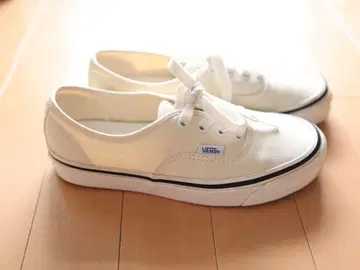 VANS 오센틱 44DX 애너하임 팩토리 화이트 23cm