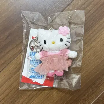 로리즈팜 Me% 헬로키티 토이 키링 벚꽃 키티