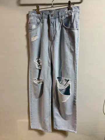 리바이스 실버 탭 데미지 데님 팬츠