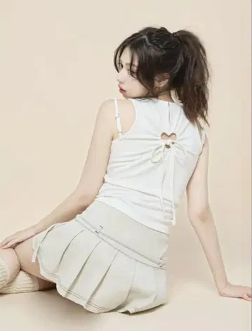 andmary Heart point tops 앤드 마리 화이트