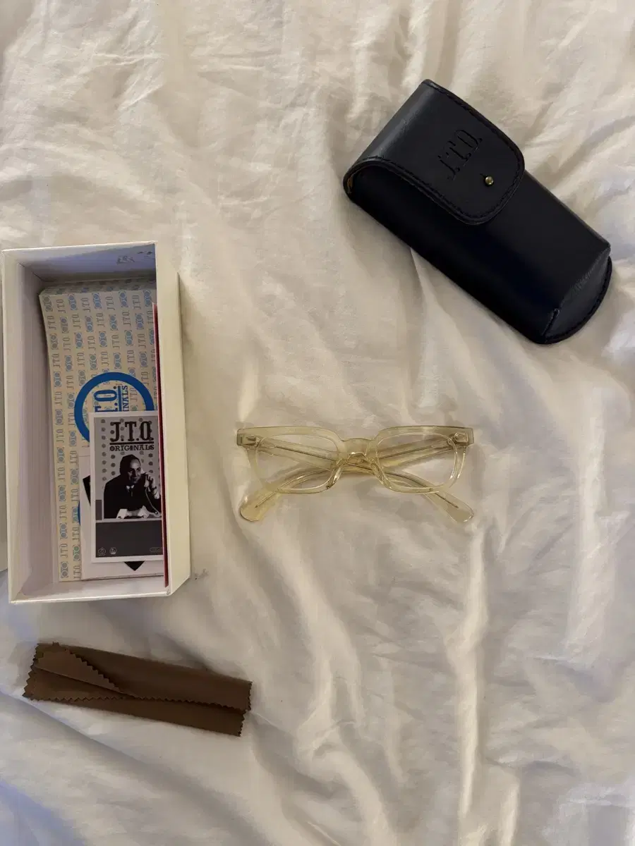Product Details - 4
