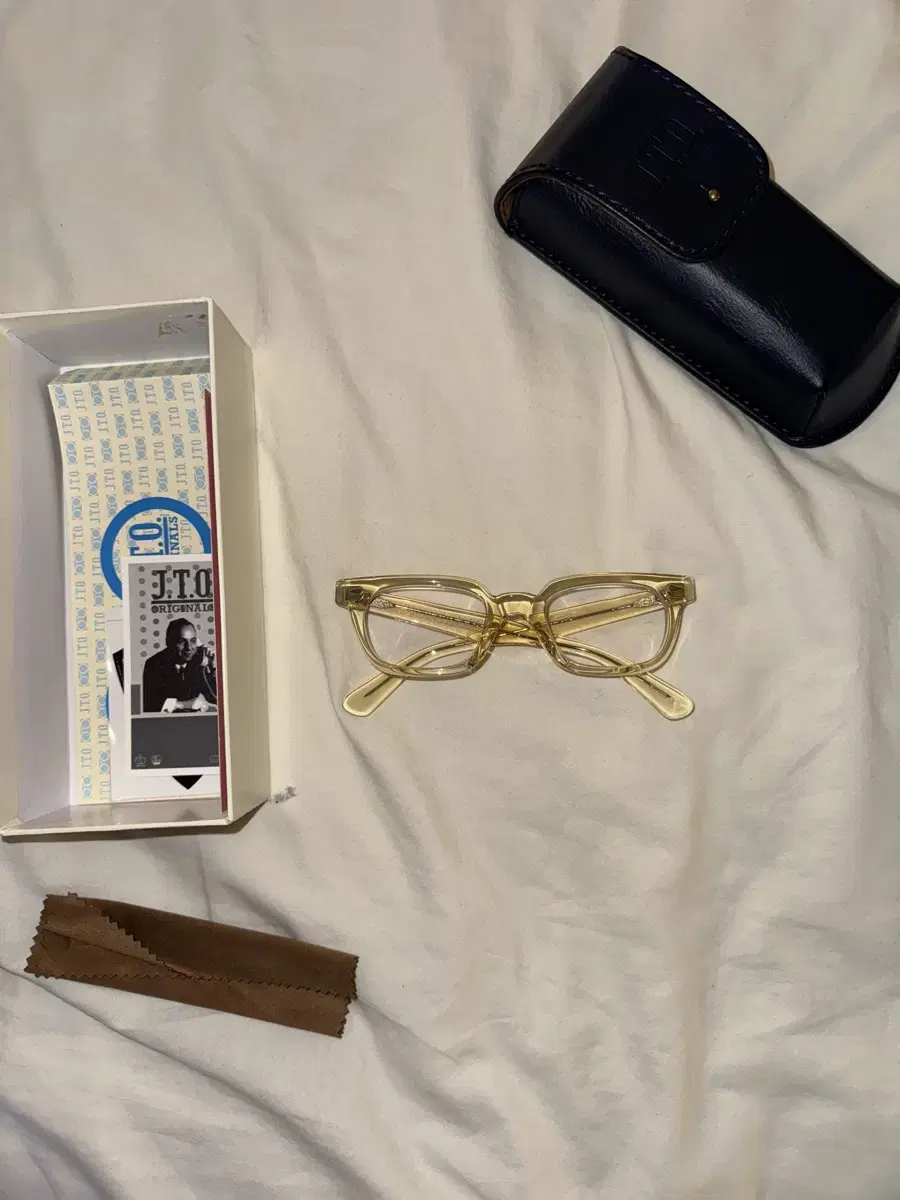 Product Details - 5