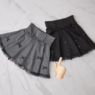 Pium 리본 비쥬 도리 플레어 스커트 블랙