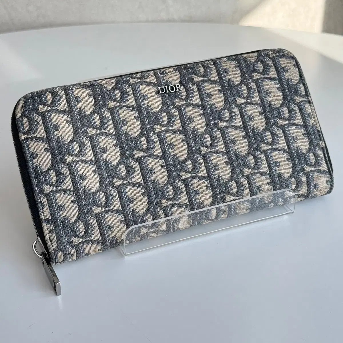 DIOR | 디올 Dior Oblique Jacquard Zippie Long Wallet Beige  #디올,#디올오블리크,#디올지퍼돌이,#디올장지갑,#디올지퍼장지갑 on Bunjang Global Site.
