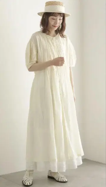 새상품 TSUHARU bySamansa Mos2 핸드 스모킹 배색 원피스