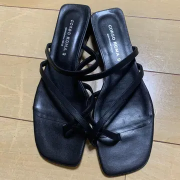 CORSA ROMA 9 블랙 샌들