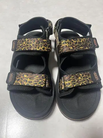 VANS 레오파드 무늬 스포츠 샌들 블랙