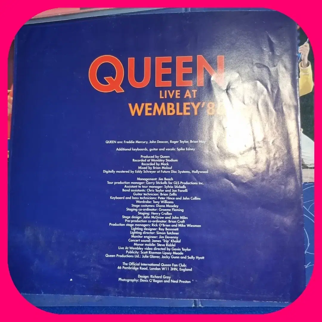 Queen LIVE AT WEMBLEY LP M/M Rare vahn on Bunjang Global Site.