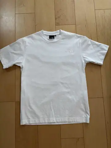 THE NORTH FACE 화이트 티셔츠