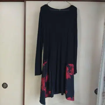 Desigual 데시구알 U넥 롱 슬리브 튜닉