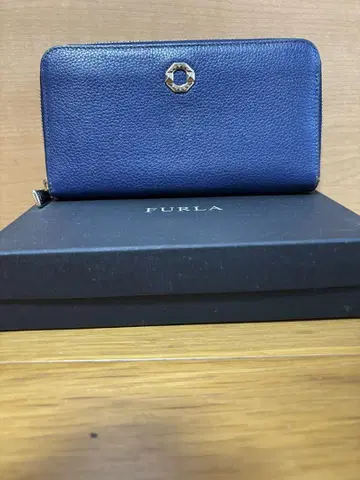 FURLA 네이비 장지갑 새상품급 박스 포함