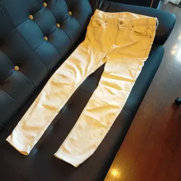 5351 화이트 데미지 가공 스키니 팬츠