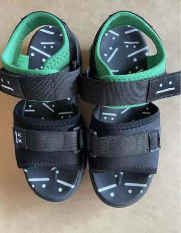 뷰티풀 섀도우 줌 더블 벨트 스트랩 샌들 그라니프