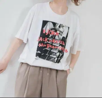 스픽 앤드 스팬 J.J. 머서 사진 T