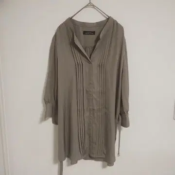 GREEN LABEL RELAXING 베이지 플리츠 셔츠