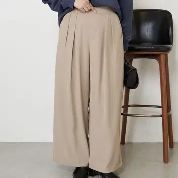 Jena espace merveilleux 트로미 턱 와이드 팬츠