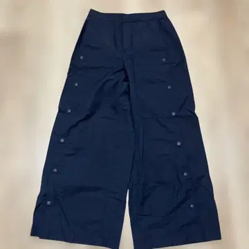 유니클로 C 사이드 스냅 팬츠 블랙 58cm