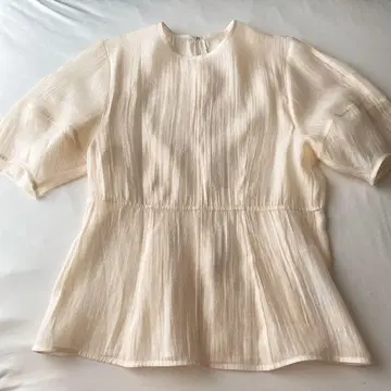 BEAUTY&YOUTH 워셔블 시어 볼륨 슬리브 블라우스