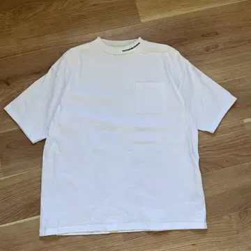HUF 미들 넥 티셔츠