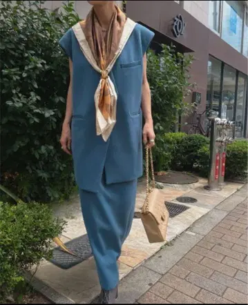 AMERI 파란색 스커트 셋업