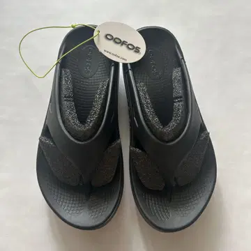 새상품 우포스 OOFOS Original 블랙 M6/W8 25cm