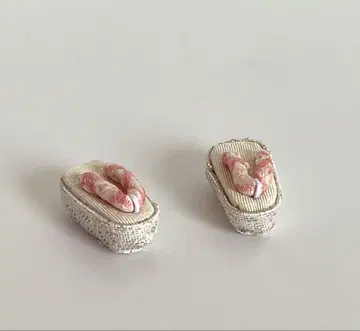 No.680 미디 브라이스, 오비츠 11용 조리 흰금
