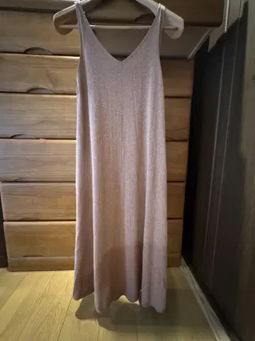 어반 리서치 슬리브리스 니트 원피스 핑크