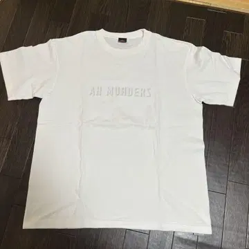 AH MURDERS 화이트 티셔츠