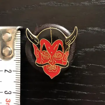 빈티지 데빌 핀 배지 VINTAGE RED DEVIL PINS
