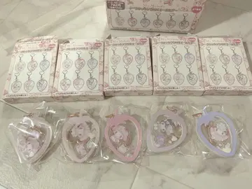 마이멜로디 쿠로미 화이트 딸기 티타임 키링