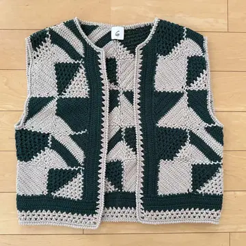 6 (roku) KIKALINE VEST 베스트 그린