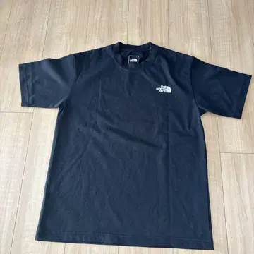 THE NORTH FACE 블랙 티셔츠