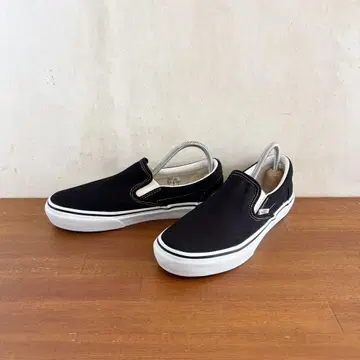 컨디션 최상 반스 슬립온 23.0cm 블랙 캔버스