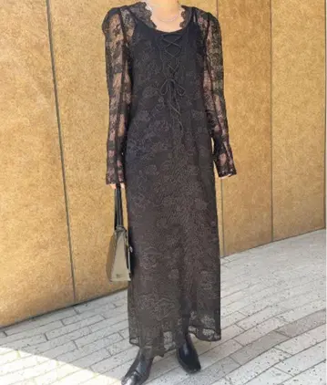 아메리 테이블 크로스 레이스 업 드레스