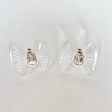 petite robe noire 쁘띠 로브 누아 리본 귀걸이