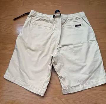 그라미치 하프 팬츠 베이지