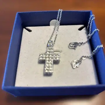 스와로브스키 크로스 목걸이