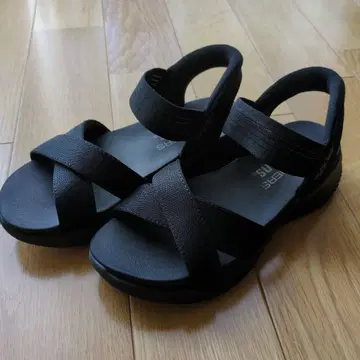 스케쳐스 슬립인즈 여성용 샌들 23cm